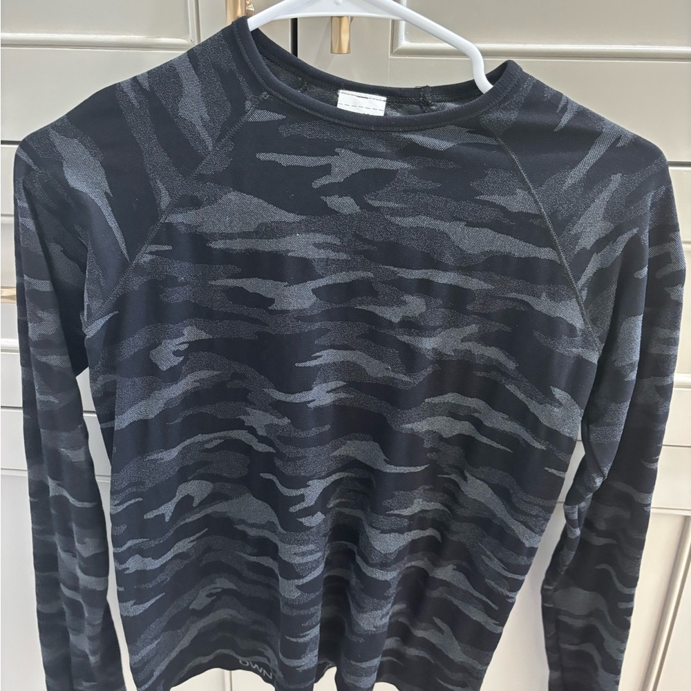 Girls power up long sleeve tee from Athleta (camouflage)